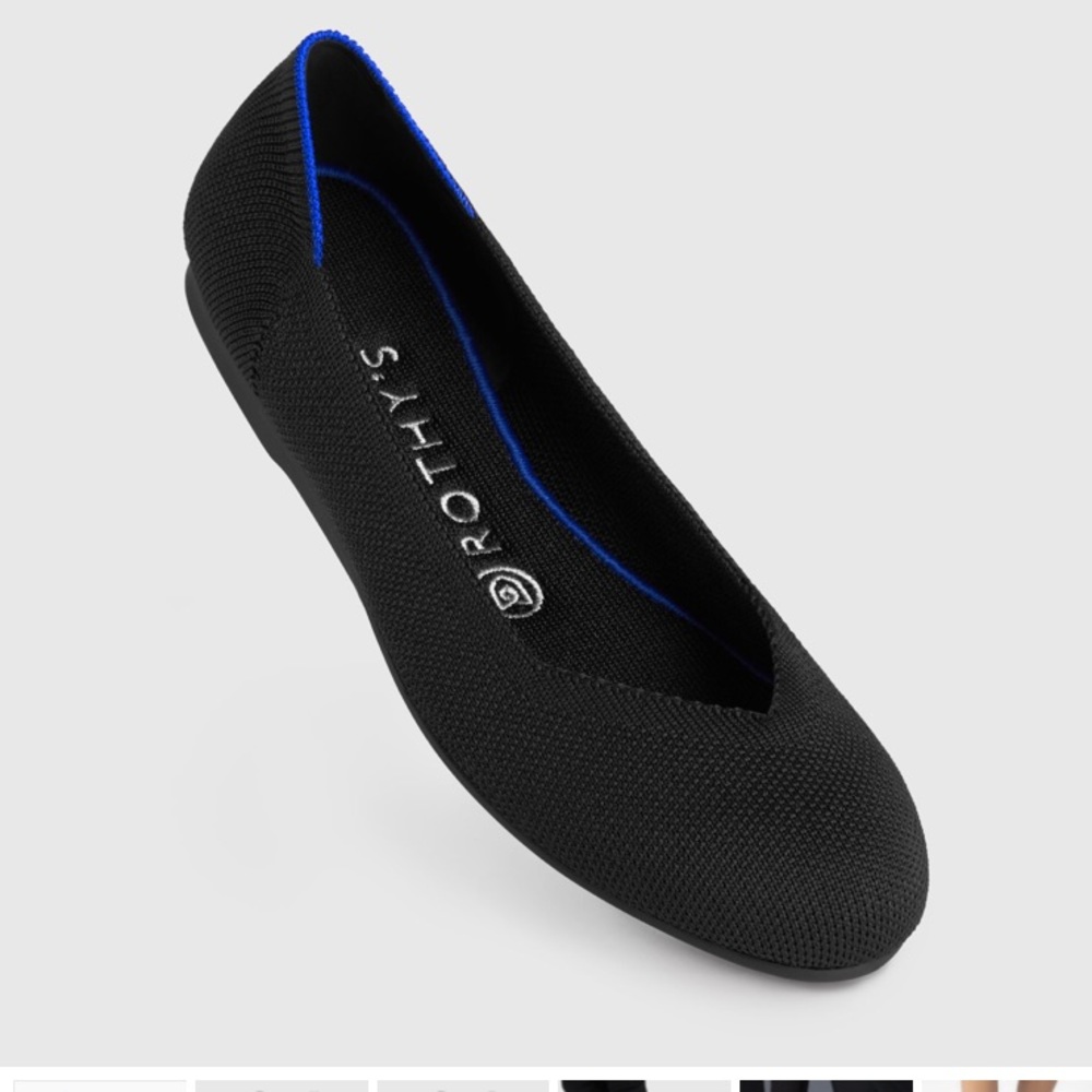 Black Round Toe Rothys size 8